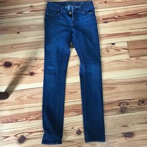 "Curvy Straight" DL 1961 Jeans in 26